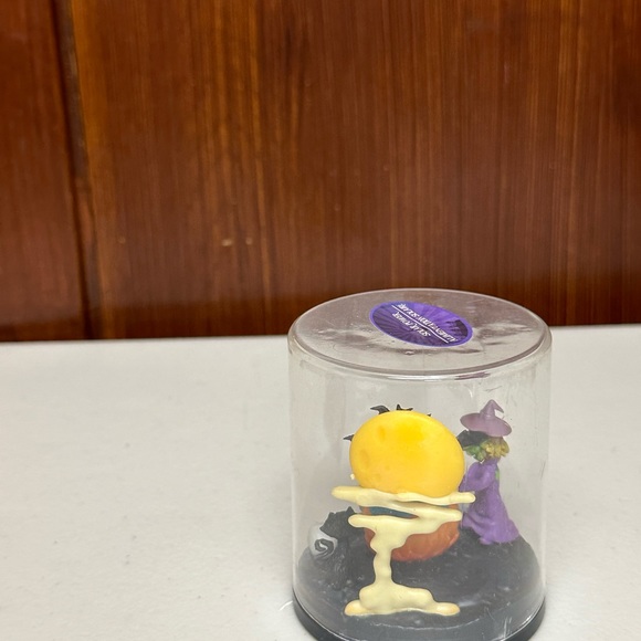 Halloween Decor Solar Power Fluttering spider - Picture 3 of 10